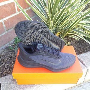Womans nike zoom winflo 7 running shoes size 8.5 US